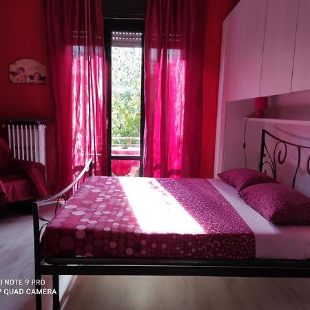 Bed and Breakfast Beb Da Gaia E Giulio Reno Di Leggiuno Exterior foto