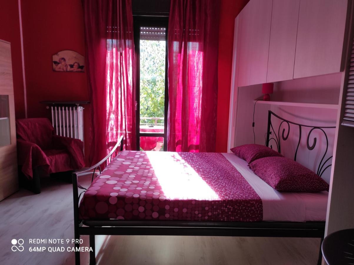 Bed and Breakfast Beb Da Gaia E Giulio Reno Di Leggiuno Exterior foto